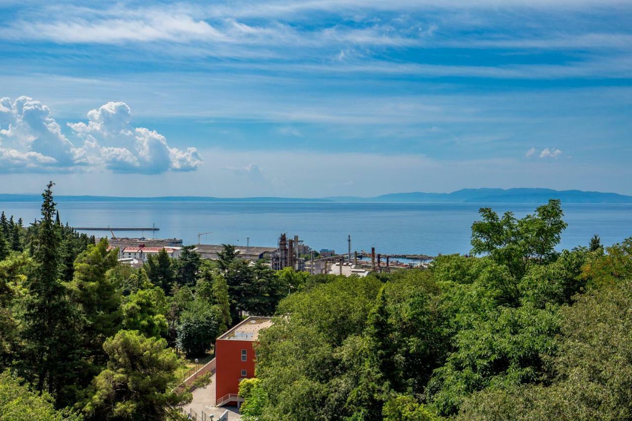 Apartment Piano Rijeka Bagian luar foto